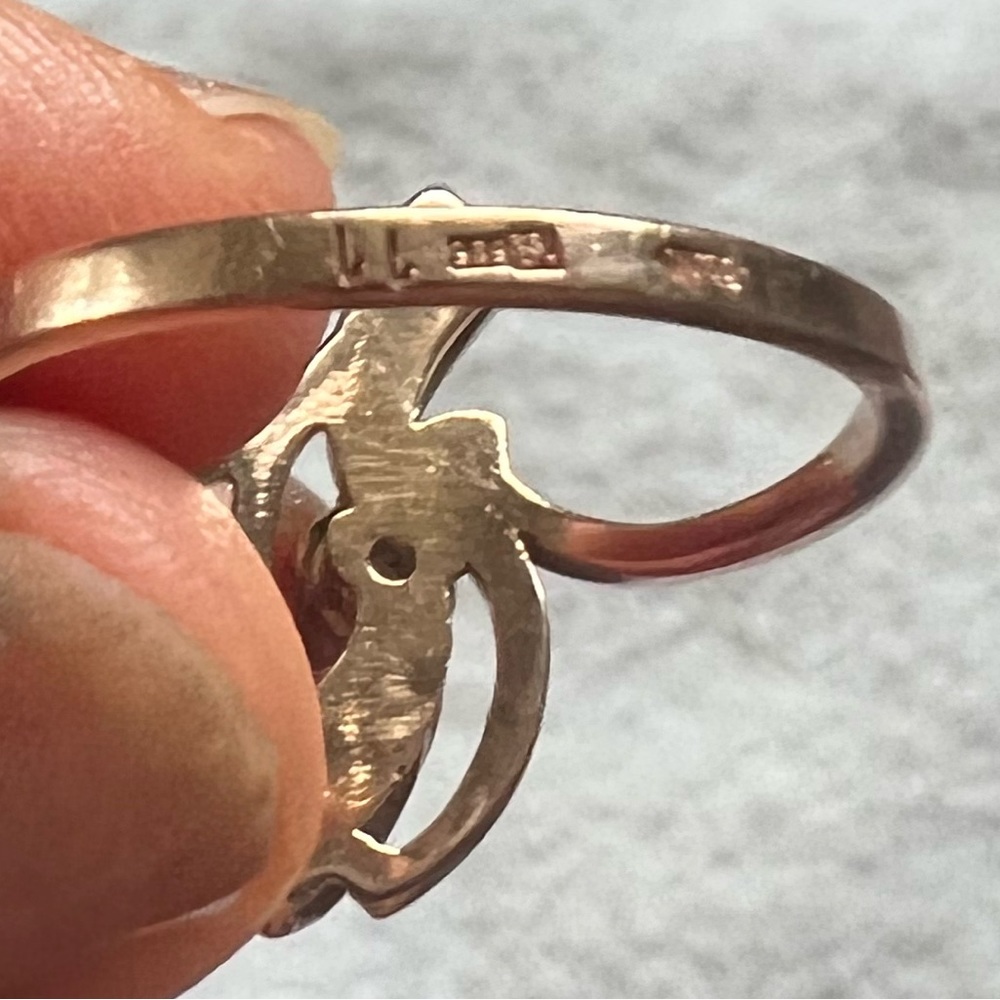 Ring - Picture 2 of 2